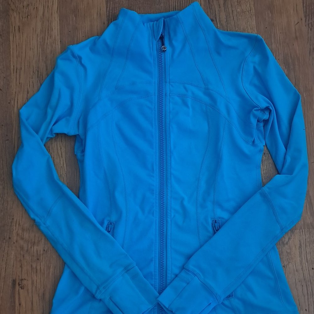 Lululemon Define Jacket- size 6